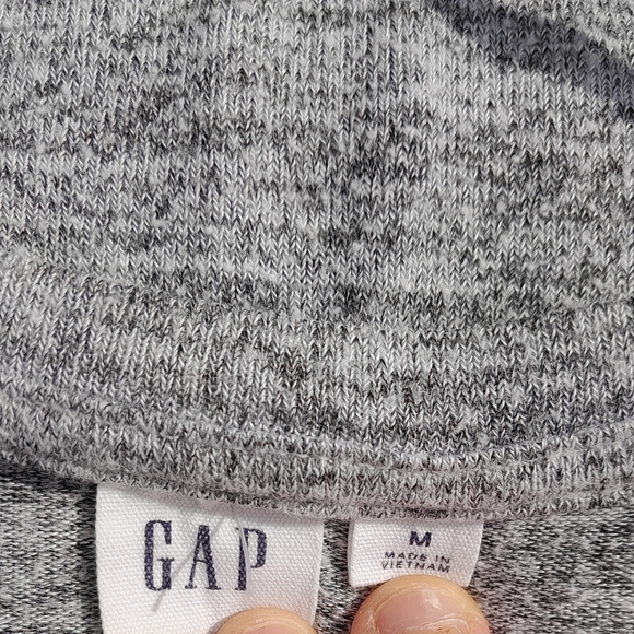 GAP Womwns M Gray and White TSHIRT blouse GUC - Picture 2 of 5